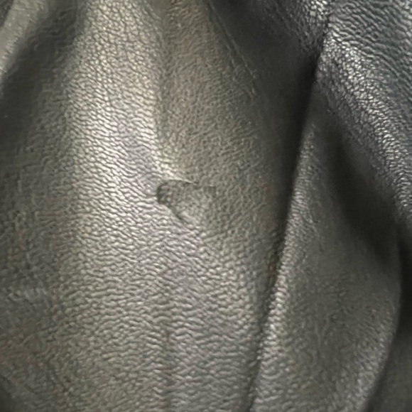 Levi's Men's Black Faux Leather Trucker Jacket - Picture 3 of 4